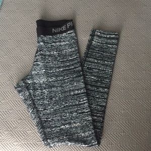 Nike Pro dri-fit leggings